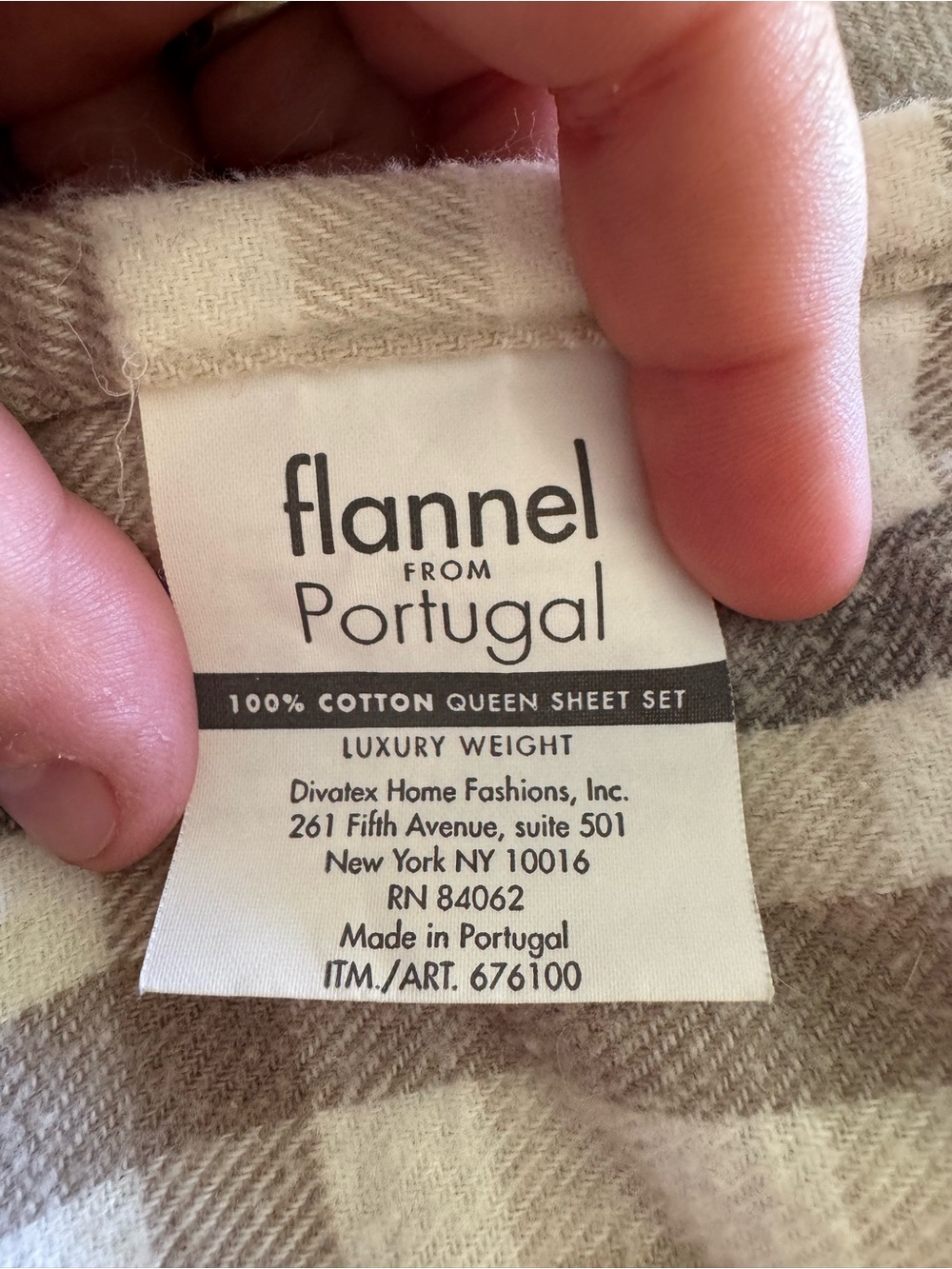 Queen sized cotton flannel top sheet - Picture 2 of 3
